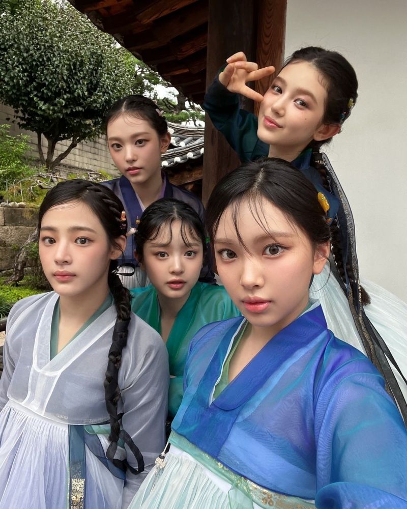 盤點韓國5大「最適合穿韓服」女團！NewJeans、ILLIT、IVE是新一代韓服精靈！-1