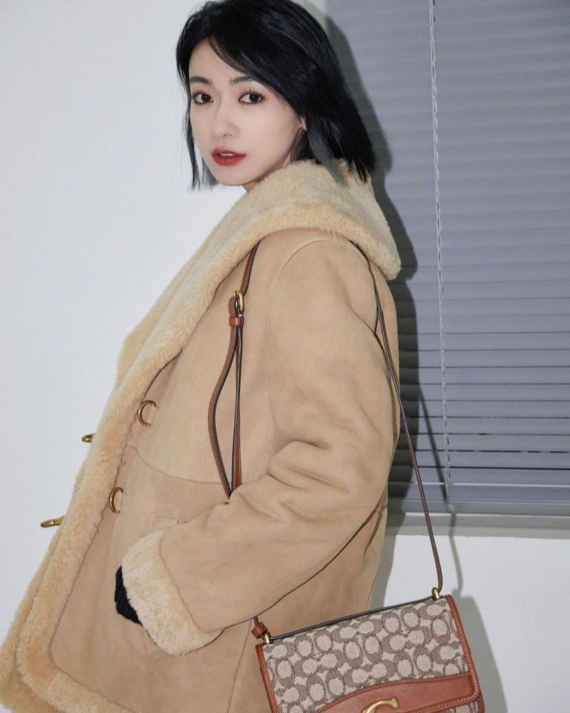 《延禧攻略》吳謹言其實超會穿！減齡穿搭模板看不出33歲、精品COACH也搶簽她！-15
