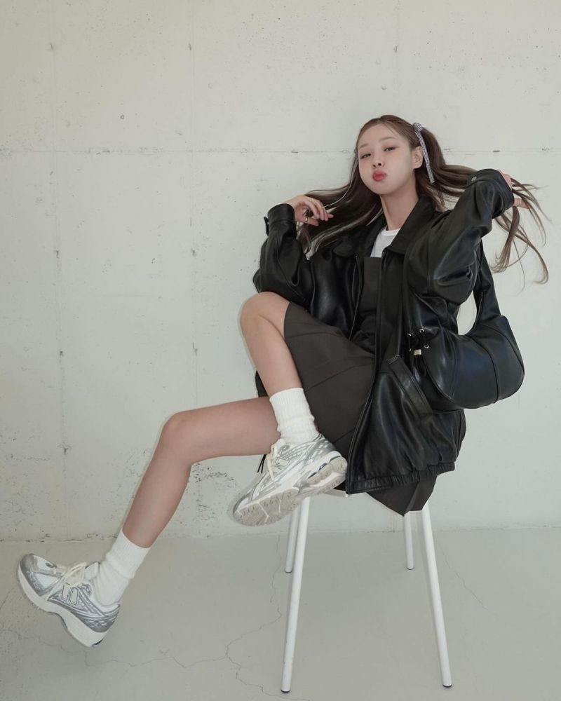 擠下NB550！2024年New Balance爆款球鞋是「1906R」韓妞細長腿都靠它！-9