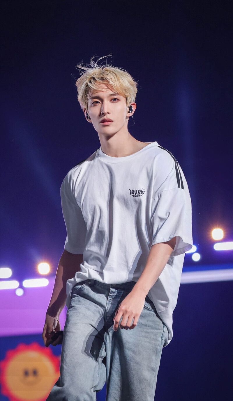 韓網公認7位超會跳女團舞的男偶像！然竣、彰彬反差感十足，DK完美翻跳BP神曲，這兩位二代團成員太會放電！-4