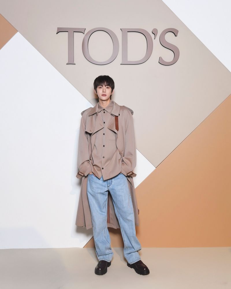 NCT金廷祐TOD’S看秀照曝光「雕刻側顏」王子氣爆棚、老錢風穿搭連外媒都大讚！-1
