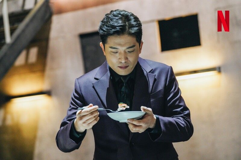 Netflix《黑白大廚》5位主廚餐廳懶人包！安成宰Mosu首爾必吃、「拿坡里黑手黨」餐酒館夯到訂位全滿！-3