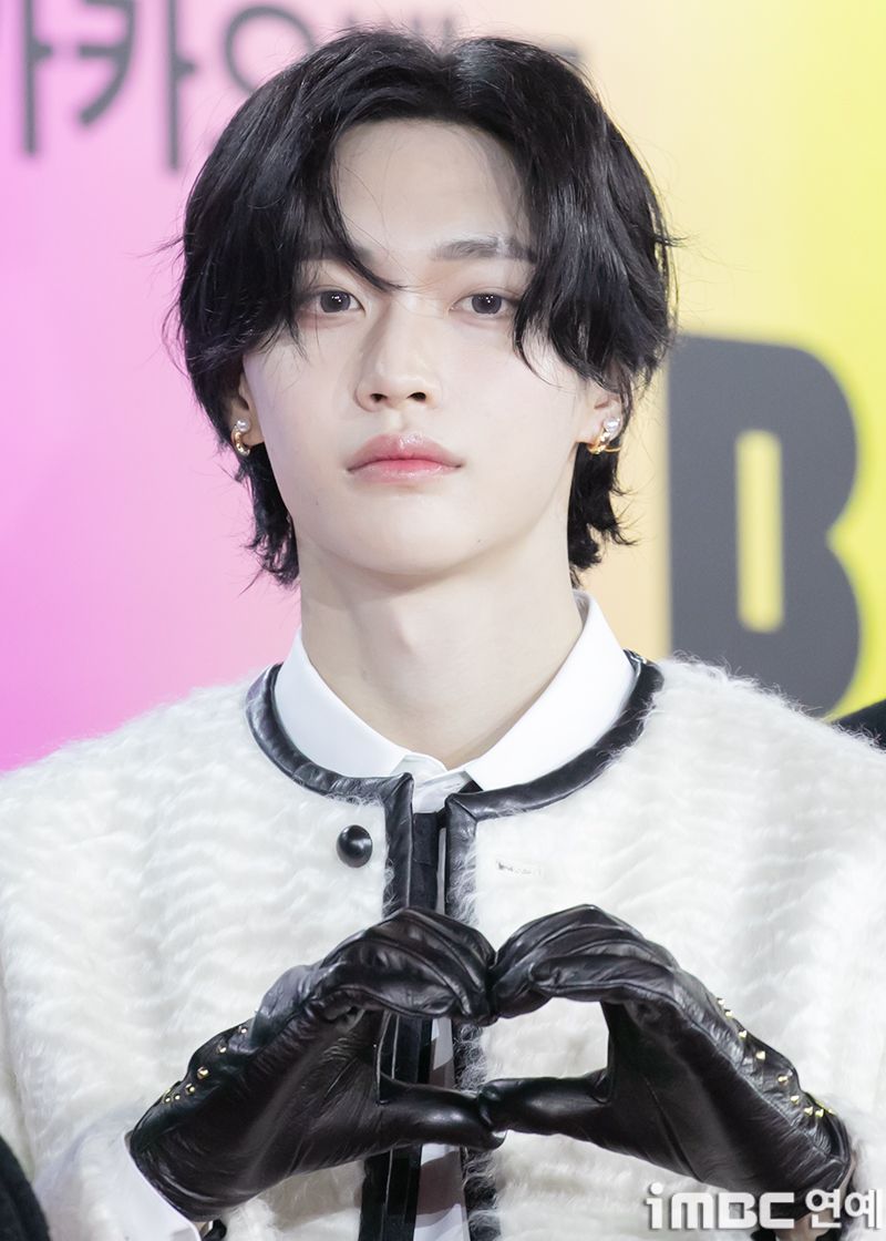 韓網評選7位「淡顏系美男」KPOP偶像！Jin、圓佑神顏天花板，秀彬獲封初戀男神！-4