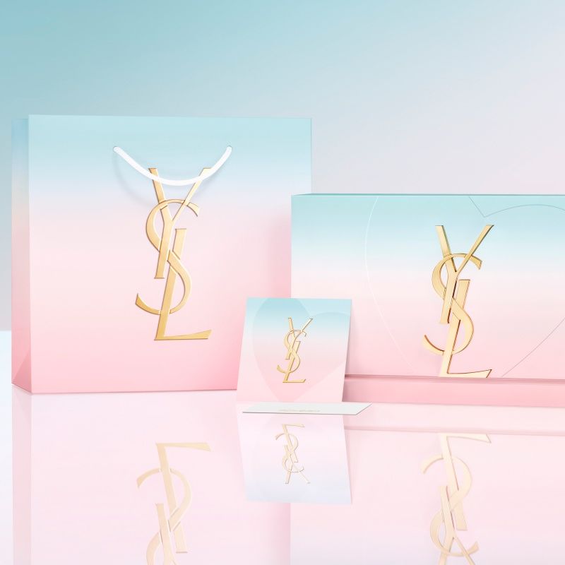 2025最夢幻情人節禮物！YSL「絲絨唇膏、潤唇膏、精華水氣墊」幻化漸層藍粉外觀，美到移不開眼！-3