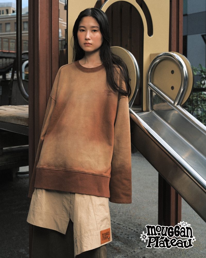 兩大火紅台牌聯名！mouggan X PLATEAU STUDIO烏龜毛衣、大花衛衣好看到發瘋！-10