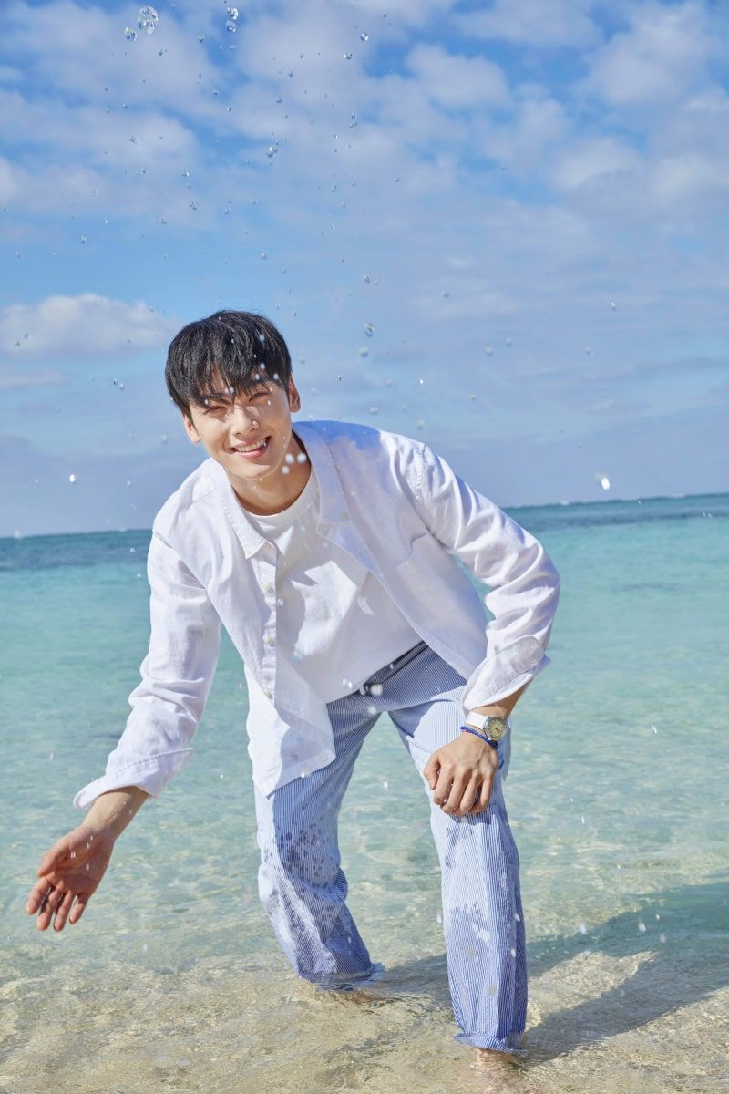 韓網票選6位最想一起度過夏天的男偶像！秀彬獲封夏日男友，Lee Know、車銀優清爽感滿分！-6