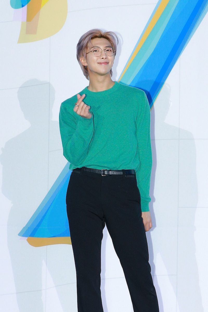 盤點6位擁有「黑洞美」反差魅力的KPOP男偶像！車銀優、DK、秀彬都被點名太可愛！-4