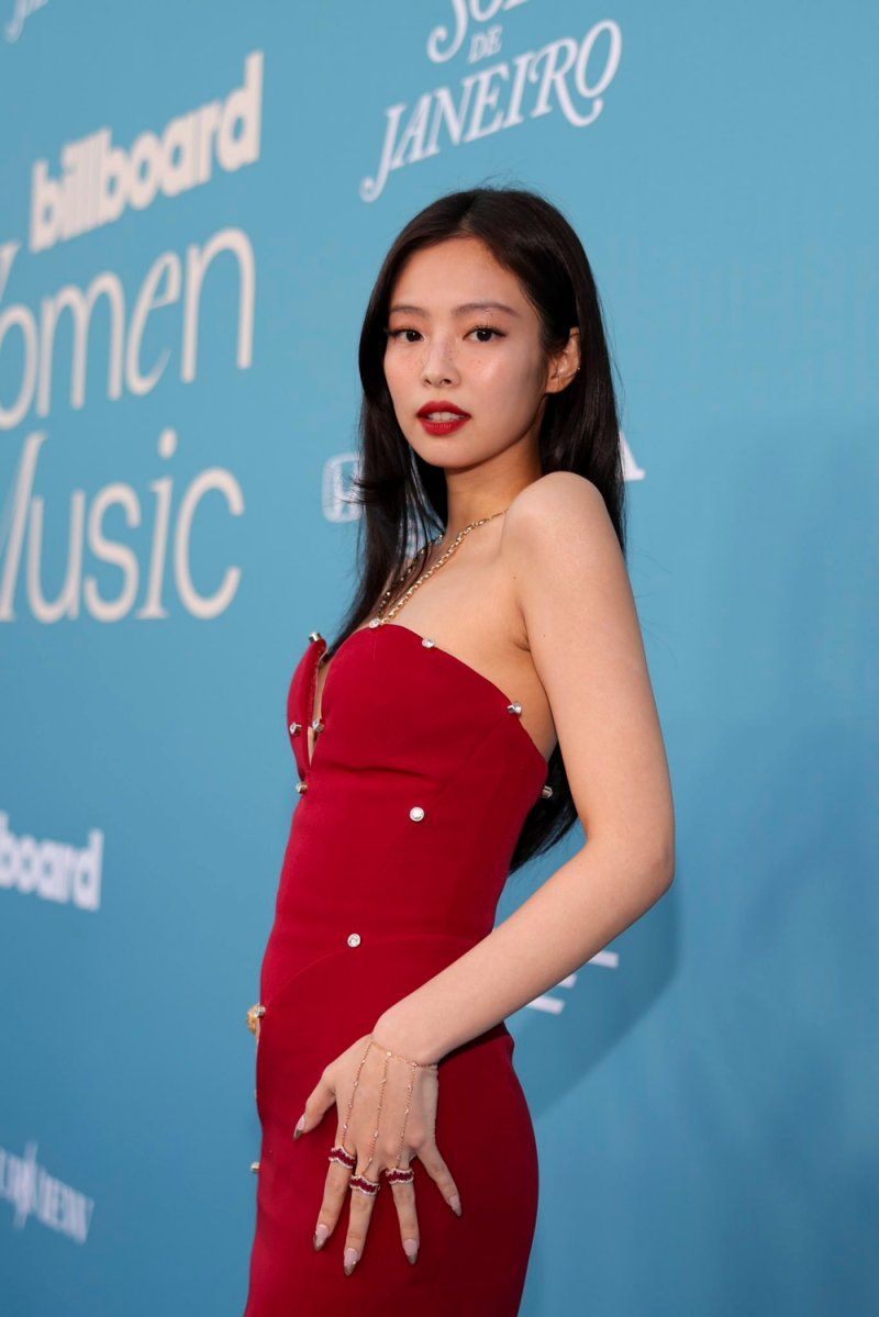韓網票選7位最受歡迎貓咪相女偶像！Jennie高冷甜美兼具，禮志、寧寧入榜！-4