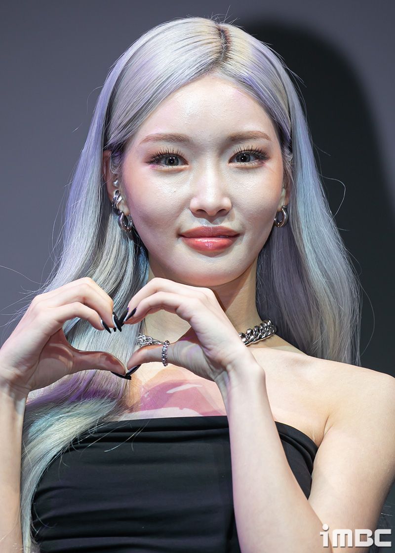 網友熱議6位最具代表性「蛇相」KPOP女偶像！小娟、玧我氣場掀話題，Karina高冷美顏圈粉無數！-11