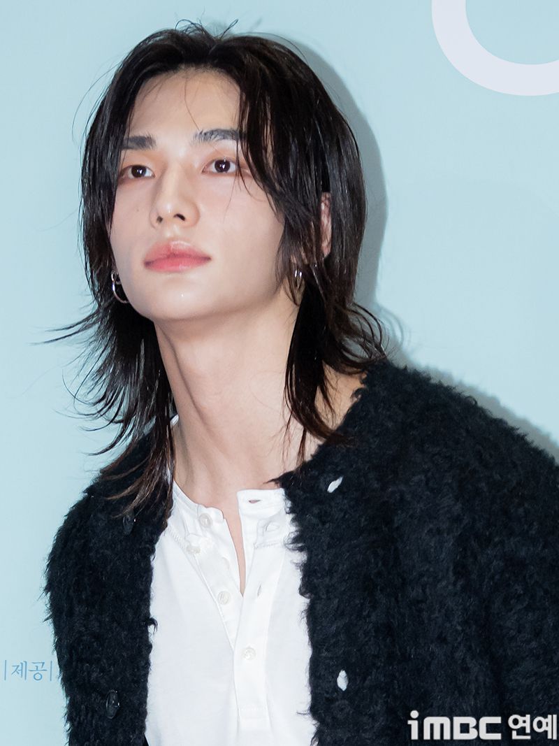 網友公認6位最具代表性「蛇系」KPOP男偶像！鉉辰魅惑眼神電力十足，THE 8、藝聲全上榜！-2