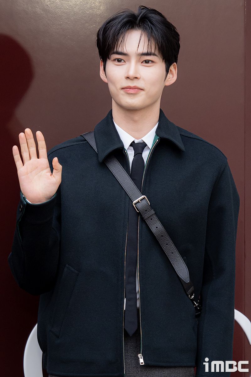 韓網熱推8位擁有「女婿相」KPOP男偶像！Jin暖男性格超加分，車銀優入伍消息引網友哀嚎：應該免當兵！-7