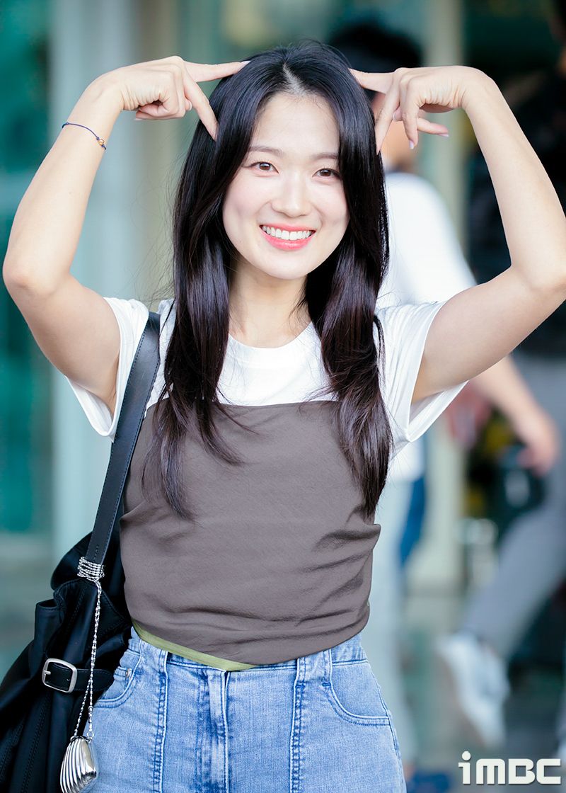 盤點8位2025最火的20代韓劇女演員！高允貞、趙怡賢人氣飆升，金裕貞新劇《親愛的X》全網期待！-4