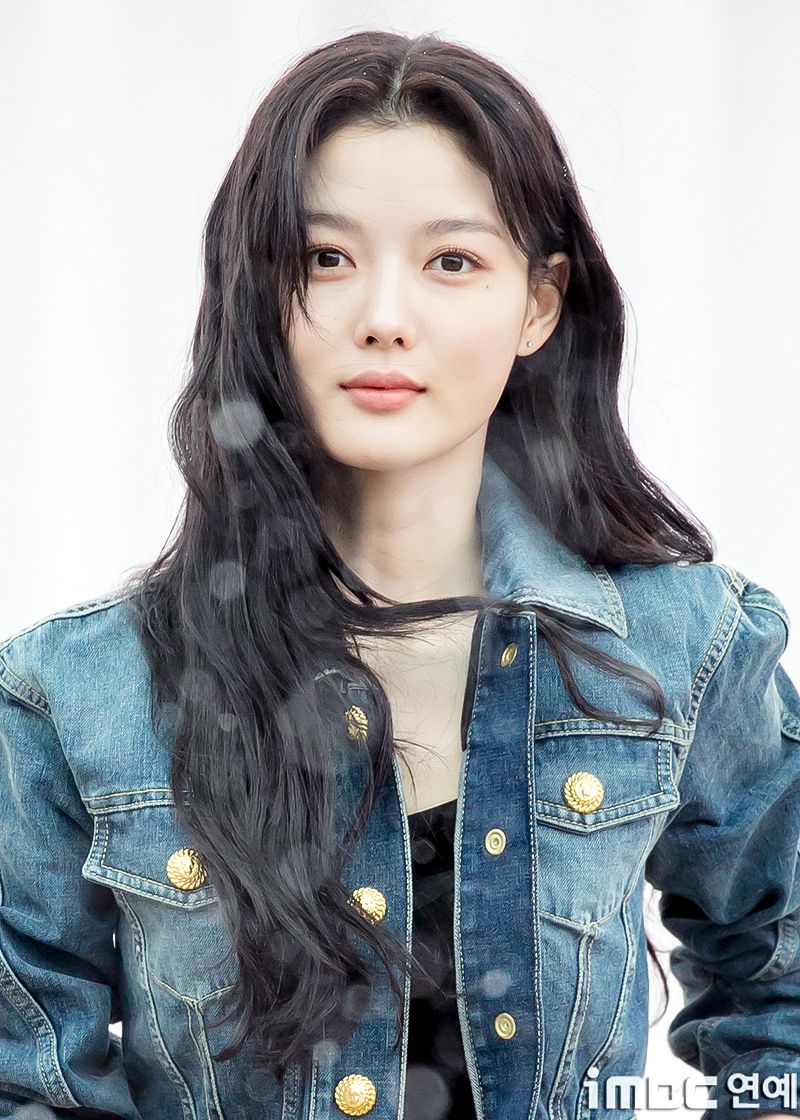 盤點8位2025最火的20代韓劇女演員！高允貞、趙怡賢人氣飆升，金裕貞新劇《親愛的X》全網期待！-6