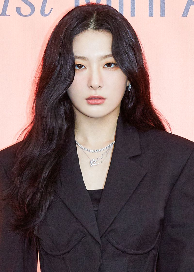 韓網公認7位「單眼皮女神」韓星！禮志貓系眼神電力十足，金多美、趙怡賢征服觀眾-5