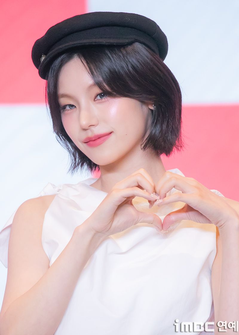 韓網公認7位「單眼皮女神」韓星！禮志貓系眼神電力十足，金多美、趙怡賢征服觀眾-7