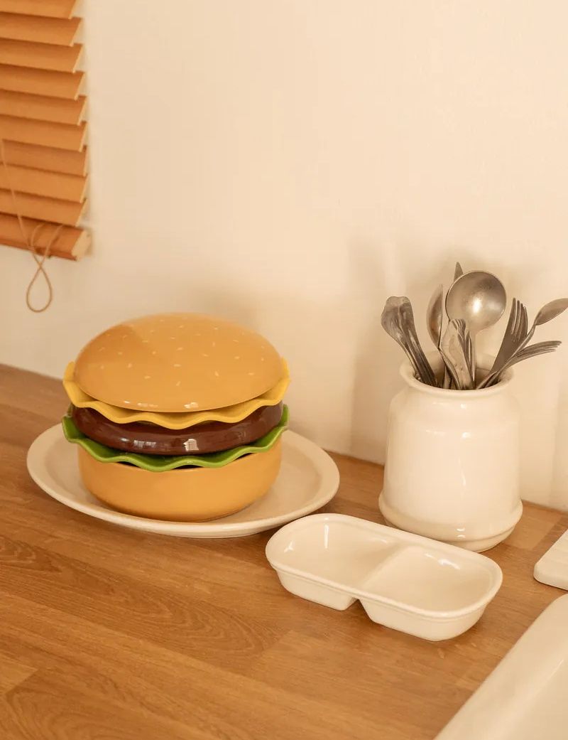 2025聖誕節8款交換禮物推薦！韓妞超愛「尾巴搖擺貓咪掛鐘」、「刺蝟造型收納包」萌到捨不得送！-11