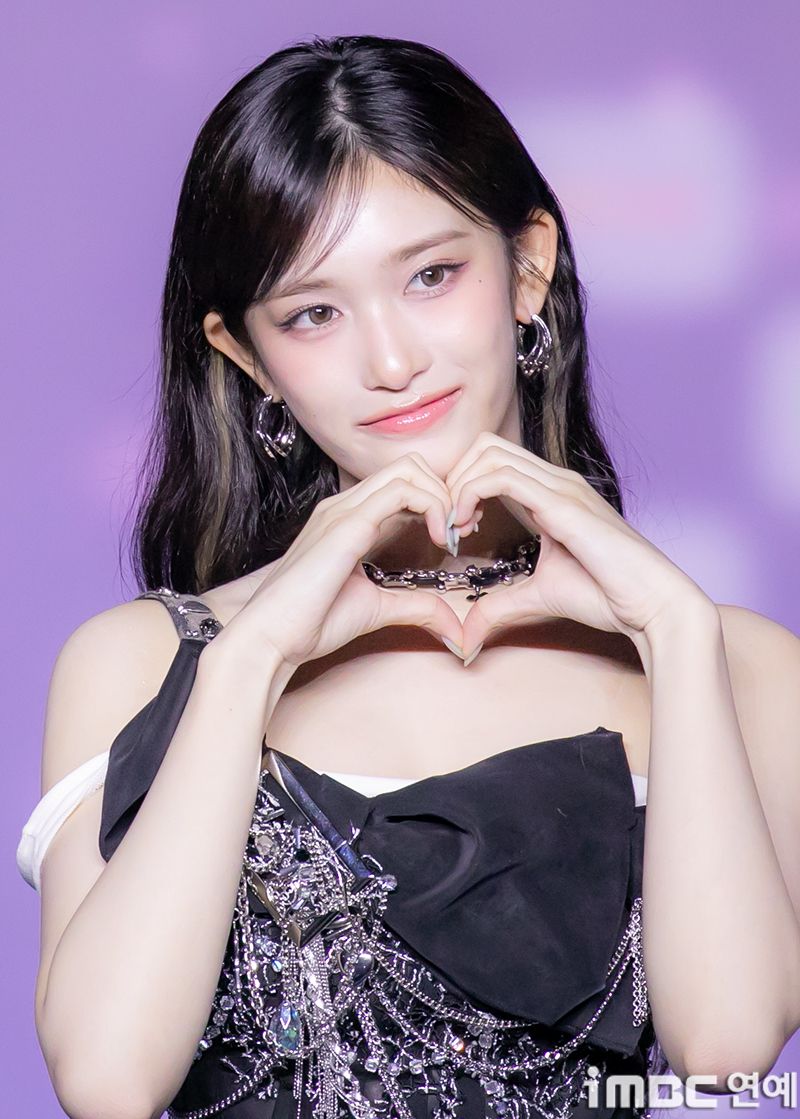 盤點2026年成年KPOP女偶像名單！雅賢、沅禧轉大人氣場超強，李瑞忙內寶寶終於長大！-2