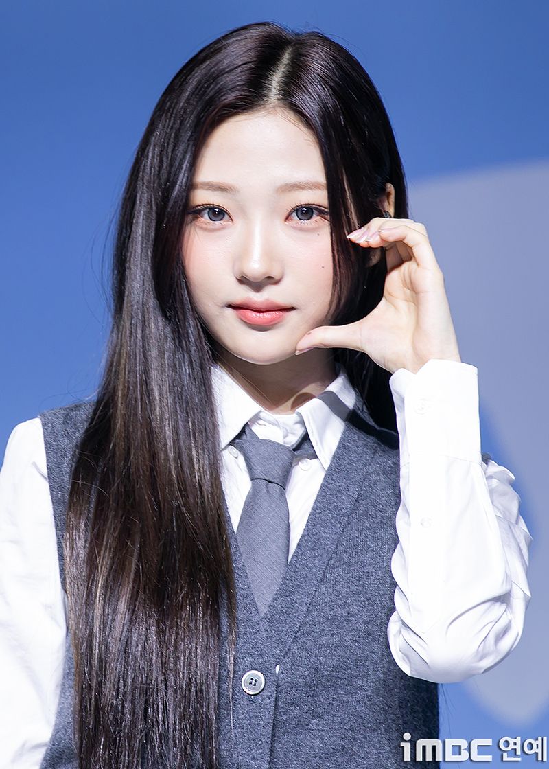 盤點2026年成年KPOP女偶像名單！雅賢、沅禧轉大人氣場超強，李瑞忙內寶寶終於長大！-8