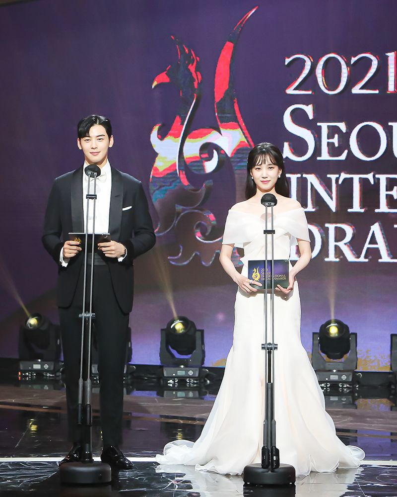 2026最受期待韓劇CP組合公開！IU邊佑錫身高差太好嗑，秀智金宣虎二搭合作，朴恩斌車銀優兩大學霸同台飆戲！-10