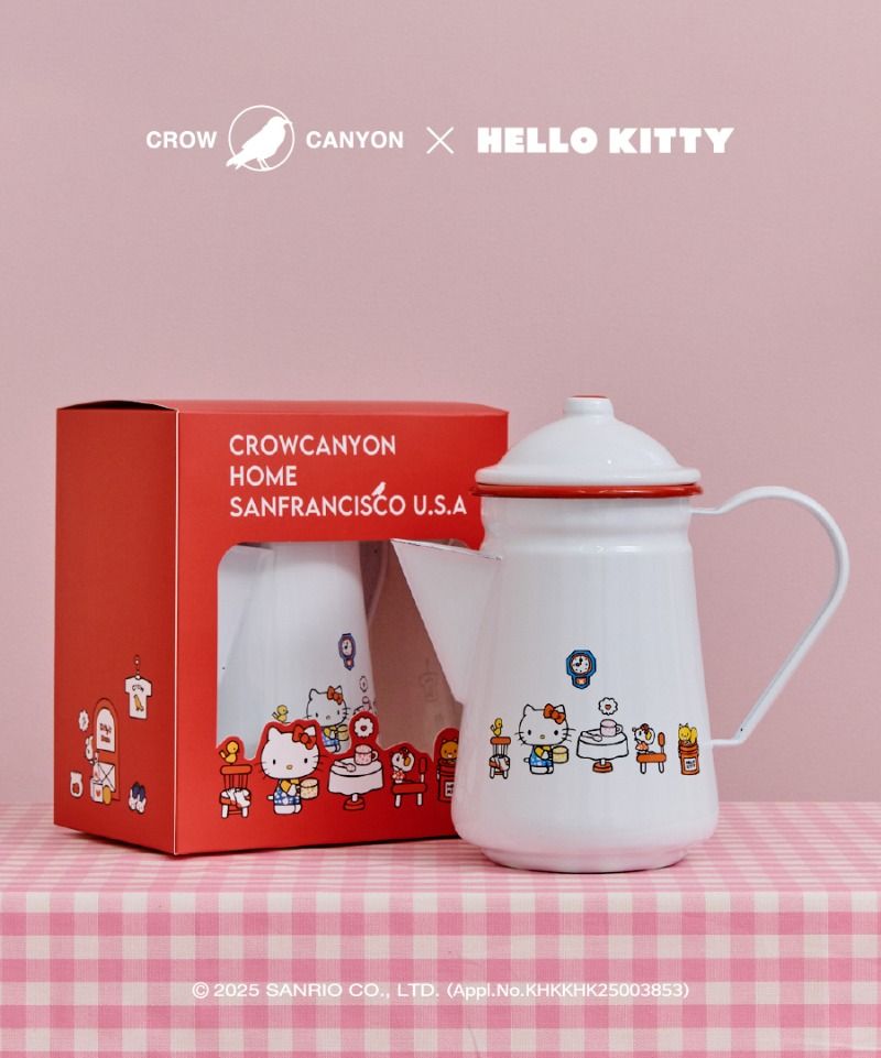 可愛發瘋！韓國開賣Hello Kitty聯名餐具、「呆萌Kitty磁鐵+馬克杯&奶油黃盤子」韓妞都在搶！-2