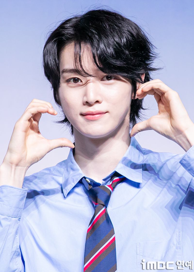 韓網票選長相受長輩喜愛的男偶像！車銀優老少通殺，秀彬、DK都是「好女婿相」-11