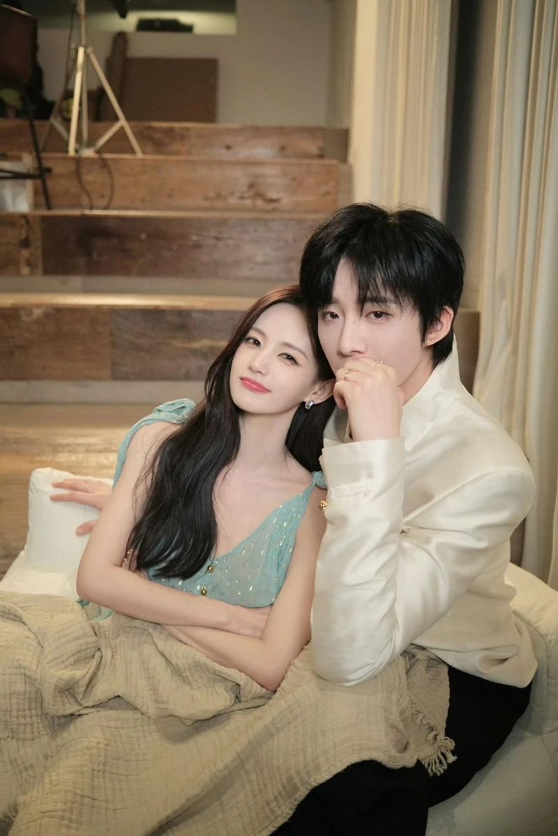 2025愛奇藝尖叫之夜出席名單曝光！白鹿、劉宇寧、檀健次、敖瑞鵬全到齊，多組人氣CP組合確定合體！-2