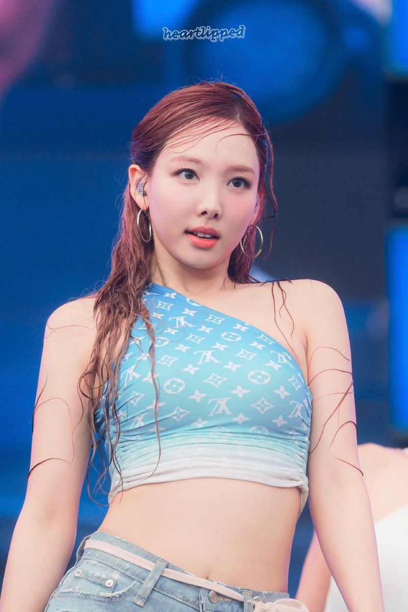 2024韓國Waterbomb新一代女神出爐！JEEWON一戰成名、泫雅寶刀未老！-1