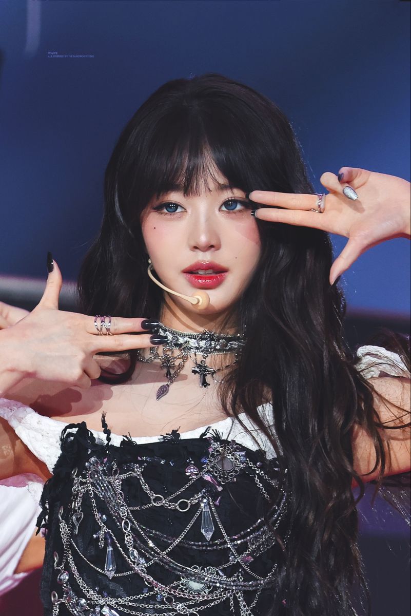 韓網公認6位最強「結尾妖精」KPOP偶像！娜璉笑容太甜美，柾國、張員瑛「天生偶像」超亮眼！-9