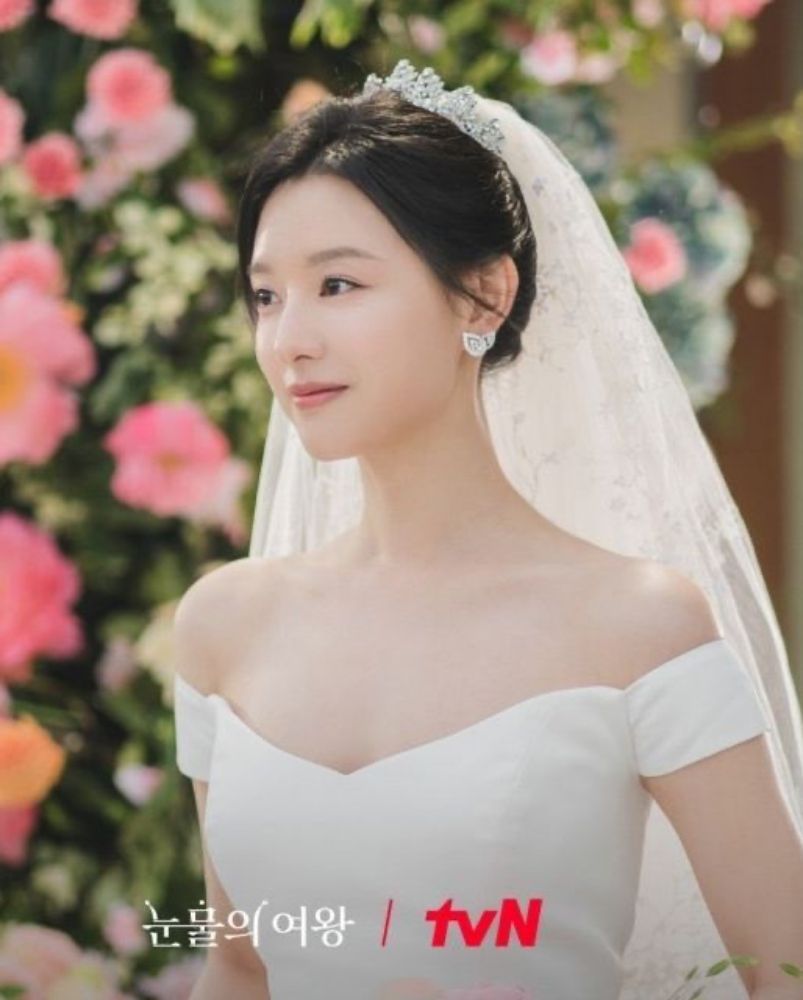 最強韓劇CP婚紗照大比拚！《淚之女王》、《背著善宰跑》快被甜死～金惠奫美度不輸金智媛！-7