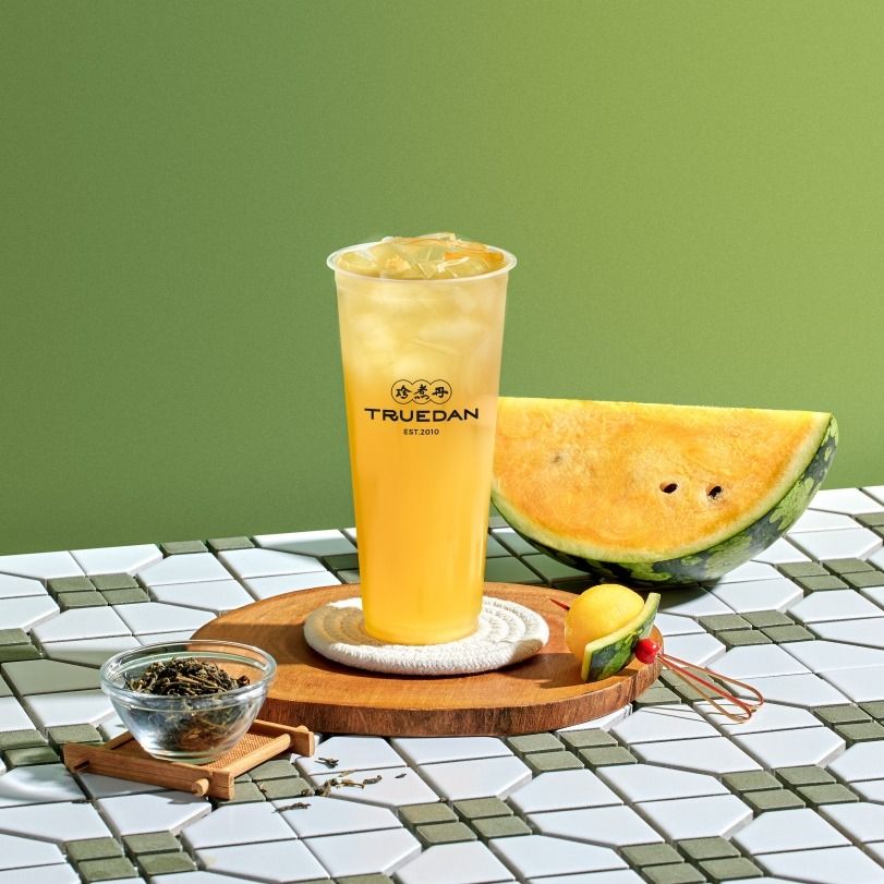 2025夏季最新必喝水果手搖飲推薦！可不可桑椹冰茶+春梅凍超消暑、「小玉西瓜茉莉茶」太適合夏天！-13