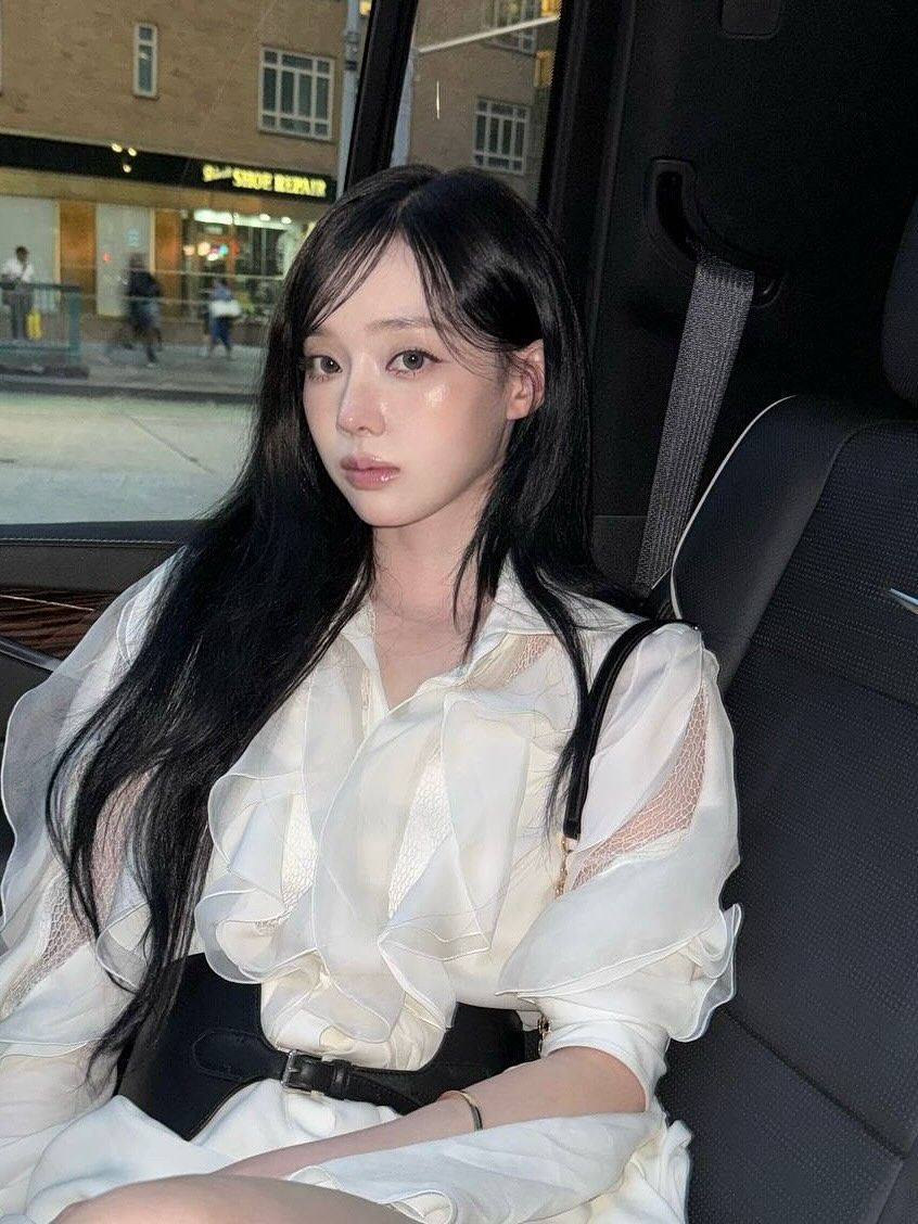 越淡越美！2025秋冬大勢「呼吸感裸妝」畫法，無粉底、腮紅液是重點，沒畫底妝卻比全妝更漂亮！-4