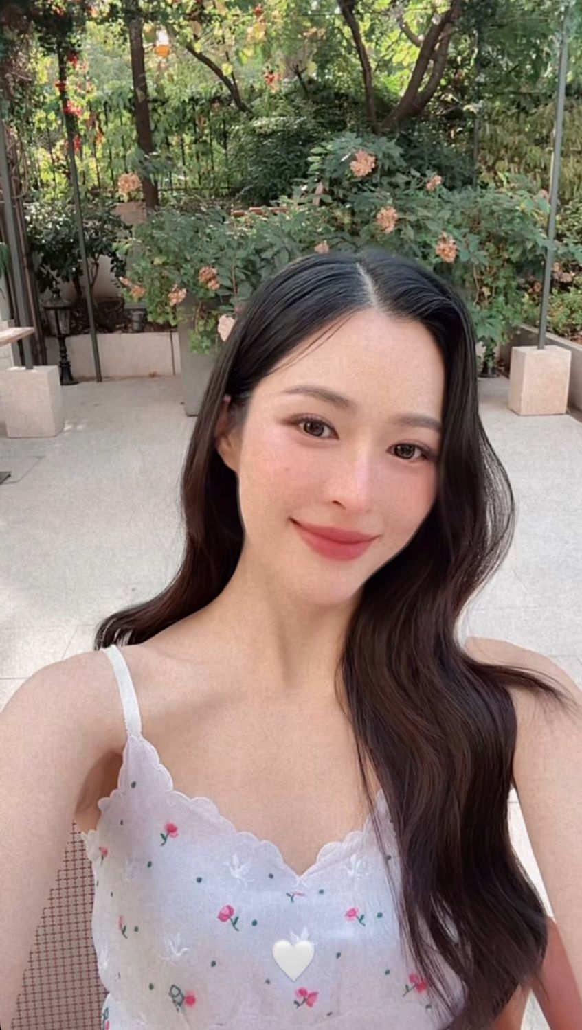 DIOR春夏巴黎大秀陣容超狂！Jisoo小臉高馬尾太逆天、鄺玲玲＋Orm顏值高到生圖無死角！-7