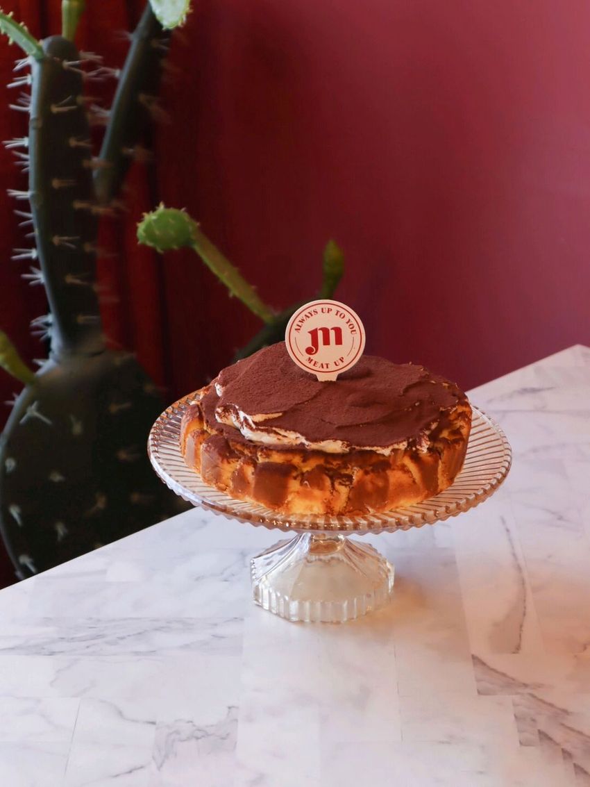 一次吃個夠！高達50公分的浮誇草莓塔、還有仙氣滿滿的草莓盛宴｜ POPO筆記