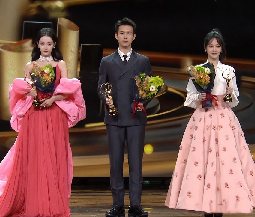 2023微博之夜完整出席&得獎名單公布！肖戰、迪麗熱巴、王鶴棣、白鹿