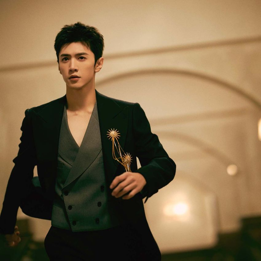 2023微博之夜出席男星紅毯造型直擊！「雙帥」王鶴棣&檀健次合體搞笑