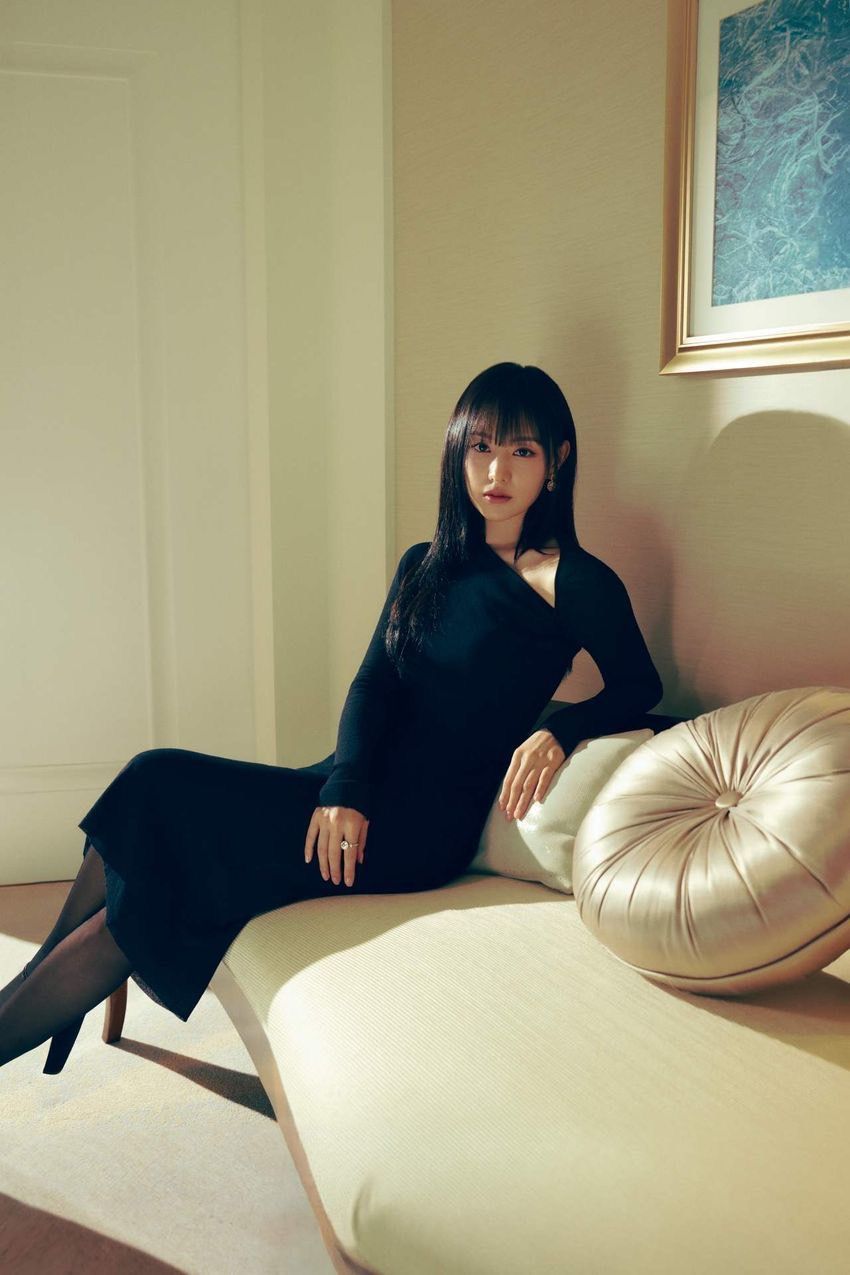 金智媛美妝資源狂炸！最美側顏狂推這罐「發光精華液」，韓國名媛人手一瓶、不老秘訣大公開！-9