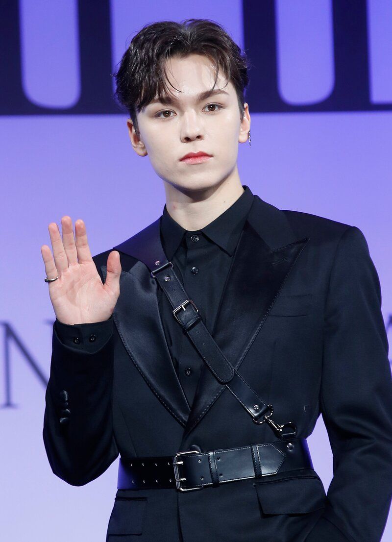 最新2024韓國版權富翁歌手！(G)I-DLE小娟月收入破10億，柾國、Vernon入榜成正式會員！ ｜ POPO筆記