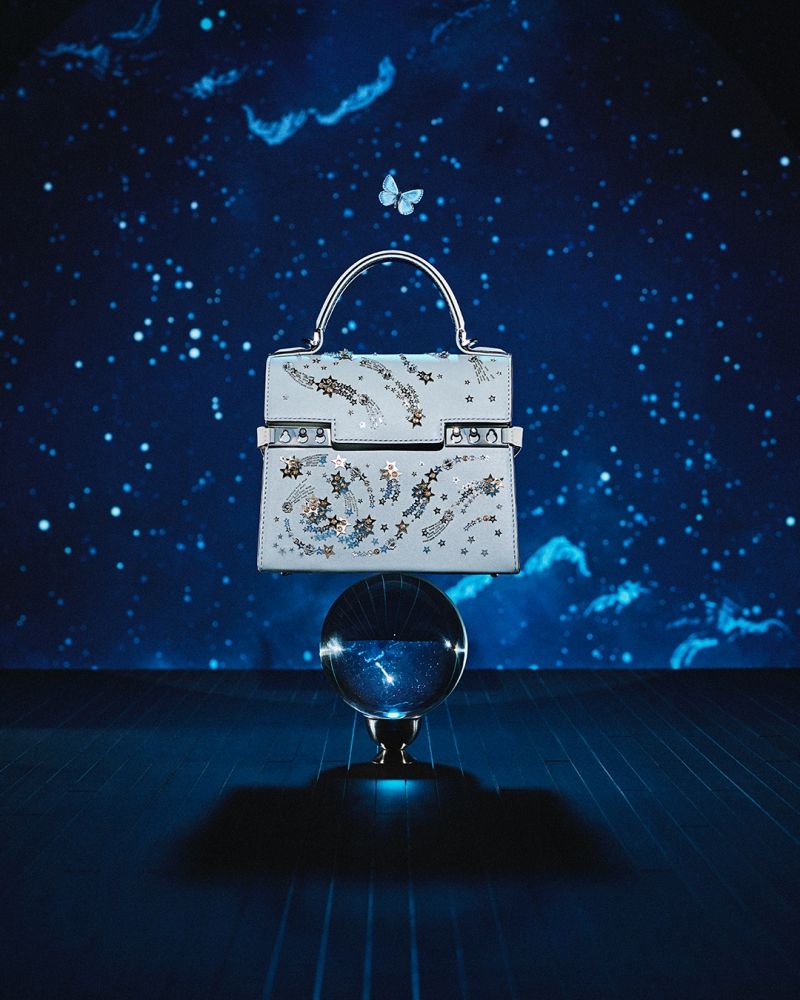 聖誕節許願禮物！Delvaux史上最夢幻系列「星空雲朵藍」梯形包、盒子包美到發瘋！ ｜ POPO筆記