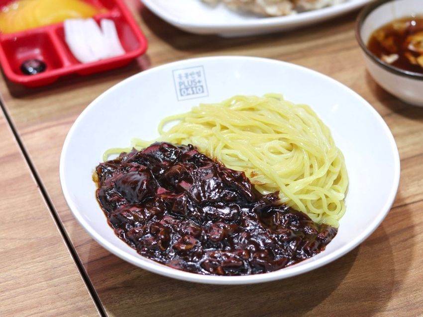 白種元旗下餐廳「香港飯店0410」要來台灣了！首店預計開在這、必點經典菜色搶先看！-4