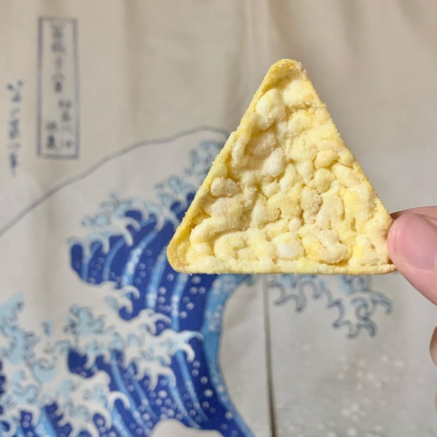 2025超市必買5大人氣零食推薦！爆療癒「松露洋芋片、迷你可樂果、爆米花脆片」全是追劇必備！-8