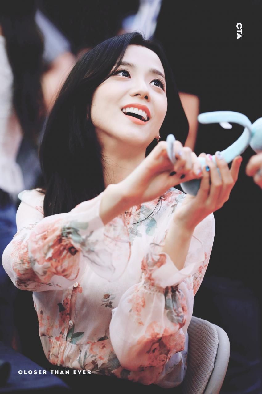 韓網公認6位很會「撩粉」的KPOP女偶像！張員瑛、Winter男女通殺，舒華憑粉絲互動圈粉無數！-12