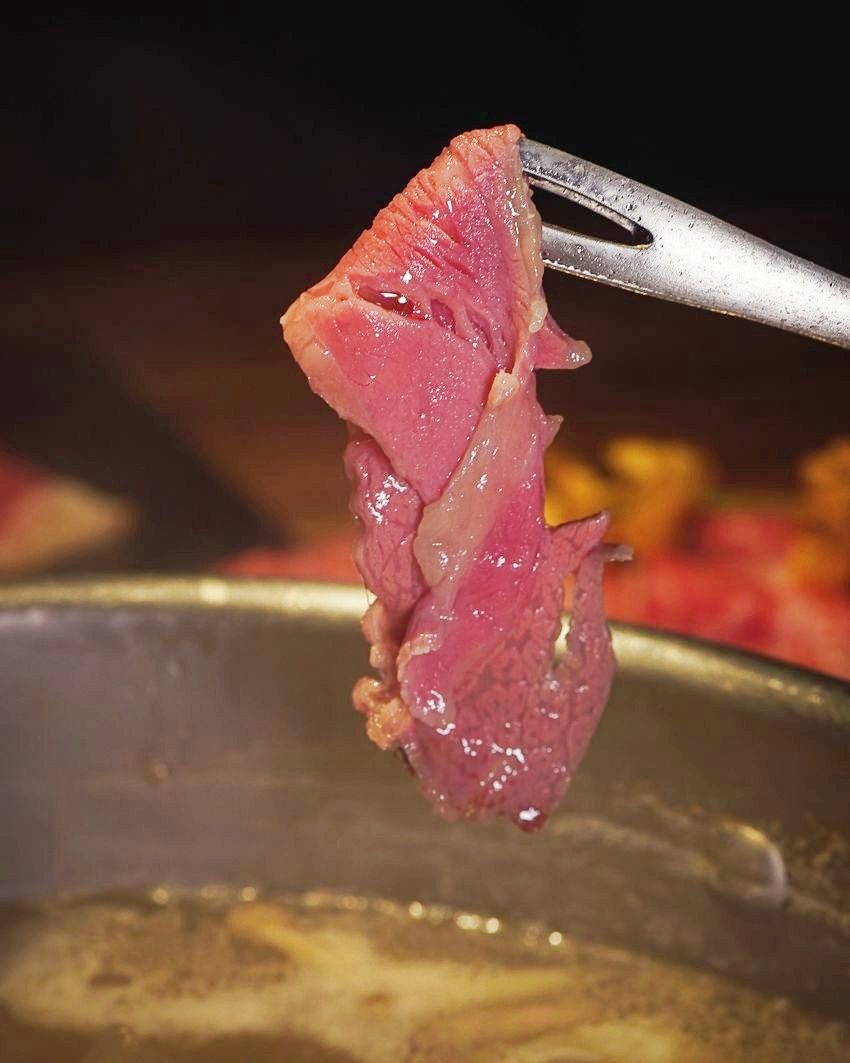 2025台北4家超人氣火鍋推薦！超鮮甜台南溫體牛火鍋一吃就上癮、「這間」泰式火鍋吃到飽網友都狂推！-17