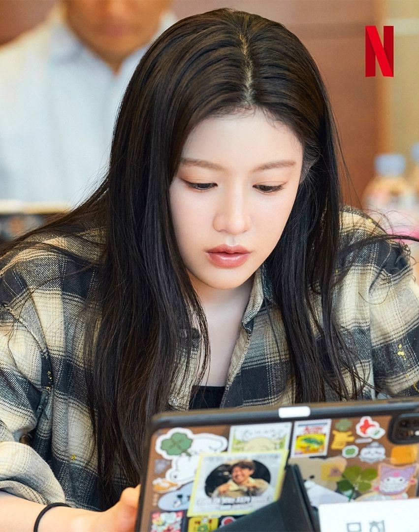 Netflix 2026上半年最期待！浪漫韓劇《愛情怎麼翻譯？》1/16上線，金宣虎＆高允貞心動炸裂！-6