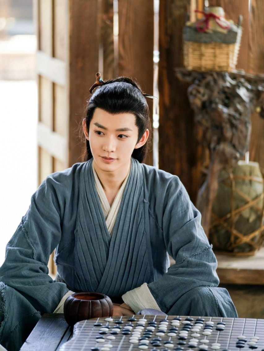 2023陸劇最佳男主角TOP10！龔俊&楊洋沒上榜，陳哲遠第9，第一名打敗肖戰奪下冠軍！-17