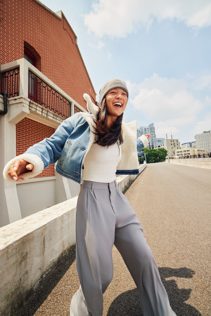 全亞洲第一間在台灣！A&F集團Hollister Co.開在台中「這裡」龍年限定超好買！-4