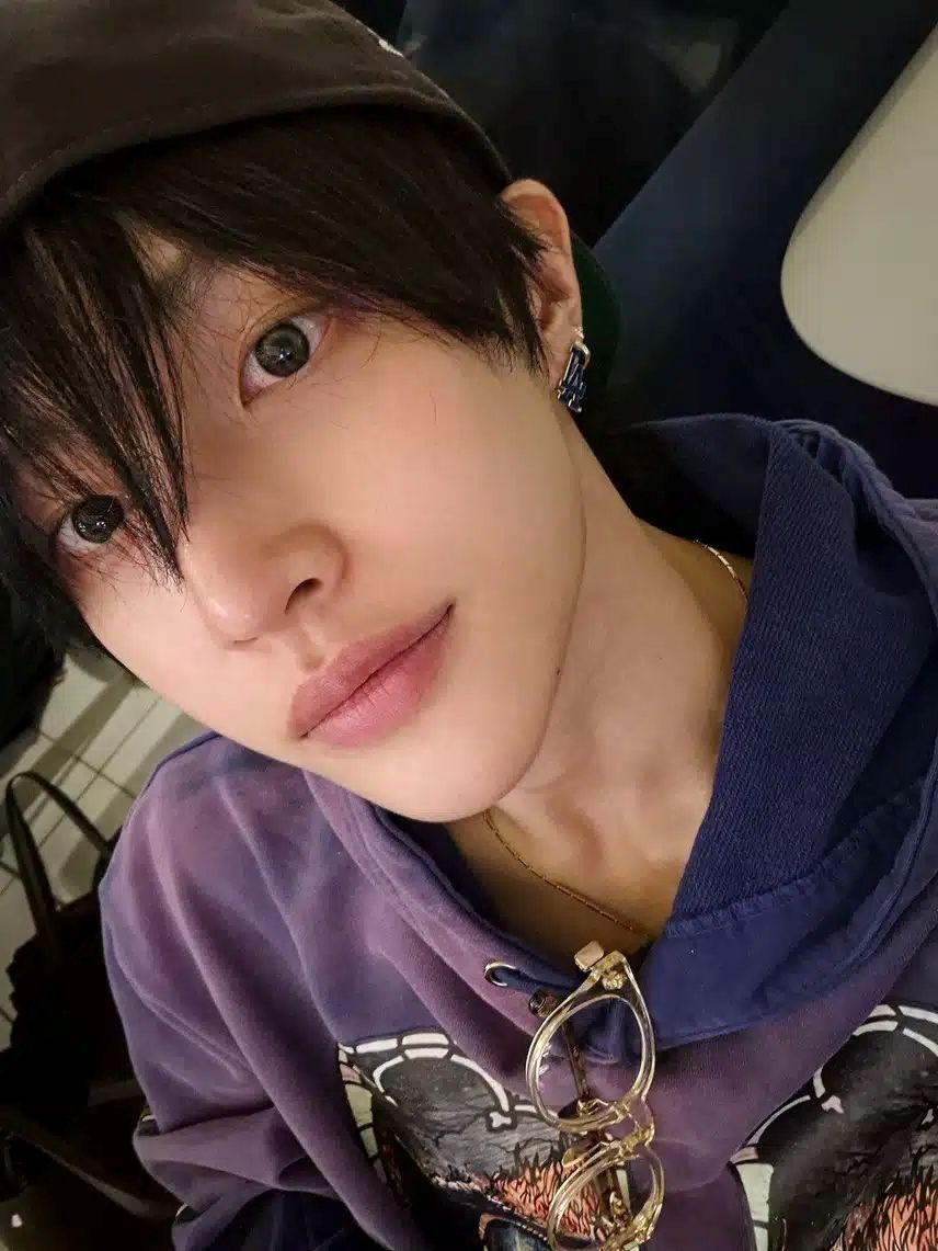 網評7位素顏也好看的KPOP男偶像！元彬帥氣顏值零死角，Felix、秀彬臉蛋亮到發光！-2