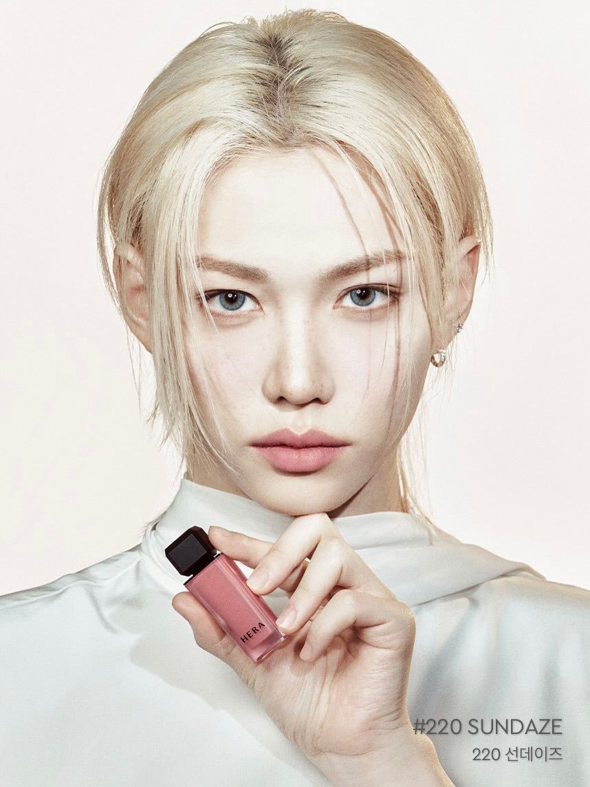 Felix代言唇妝直接封神！冷感厭世臉＋果凍裸唇太犯規，同款色號全網問爆！-13