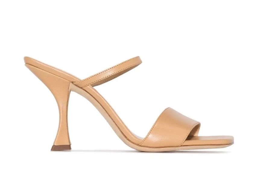 閔熙珍勝訴HYPE股價大漲！記者會穿「黃色戰袍」閃亮登台，網笑：熹妃回宮了？！-9