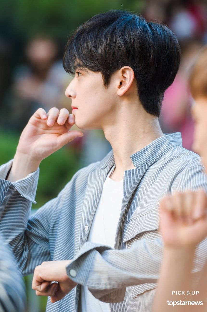 韓網熱議「側臉天花板」KPOP男偶像TOP6！防彈V、珉奎線條完美，車銀優獲封零死角男神！-12