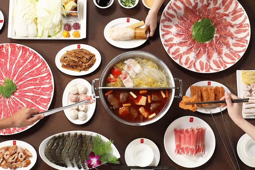網友票選最適合代言台灣美食的韓星！IU根本小泡芙鐵粉、夫碩順「同款烤肉」引爆克拉排隊熱潮！-15